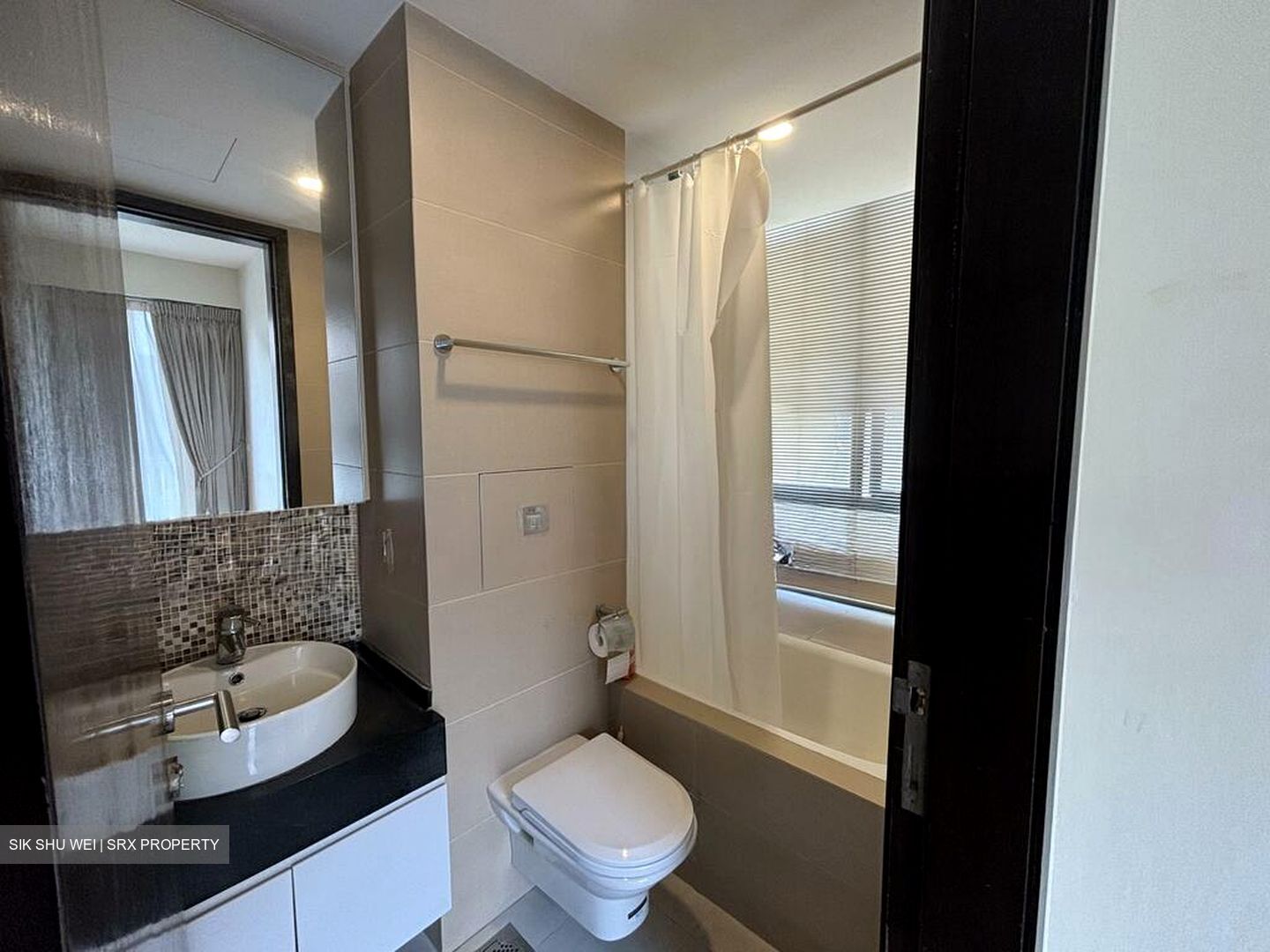The Ambra (D15), Apartment #555850691